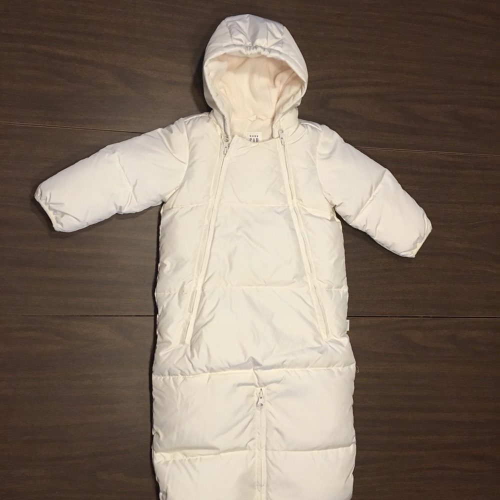 Baby Gap Cream Carseat Bunting sz 3-6 mos